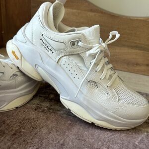 Brandblack White Sneakers